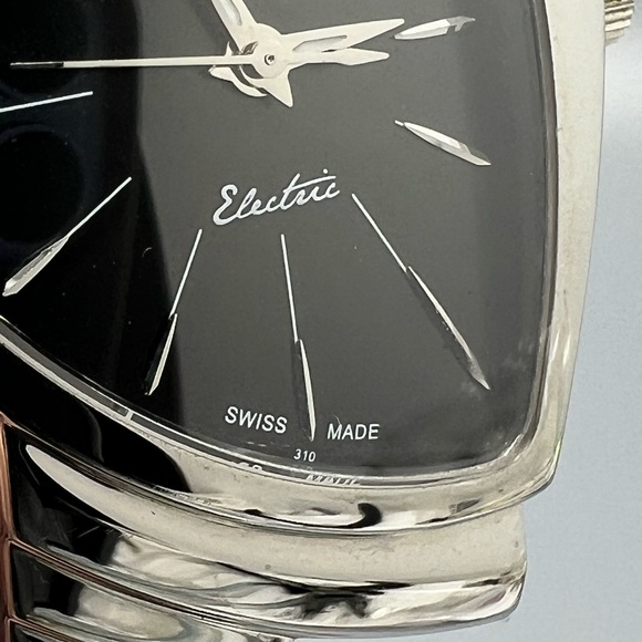 Hamilton Ventura H244510 50th Anniversary Limited Edition Watch - Picture 5 of 16